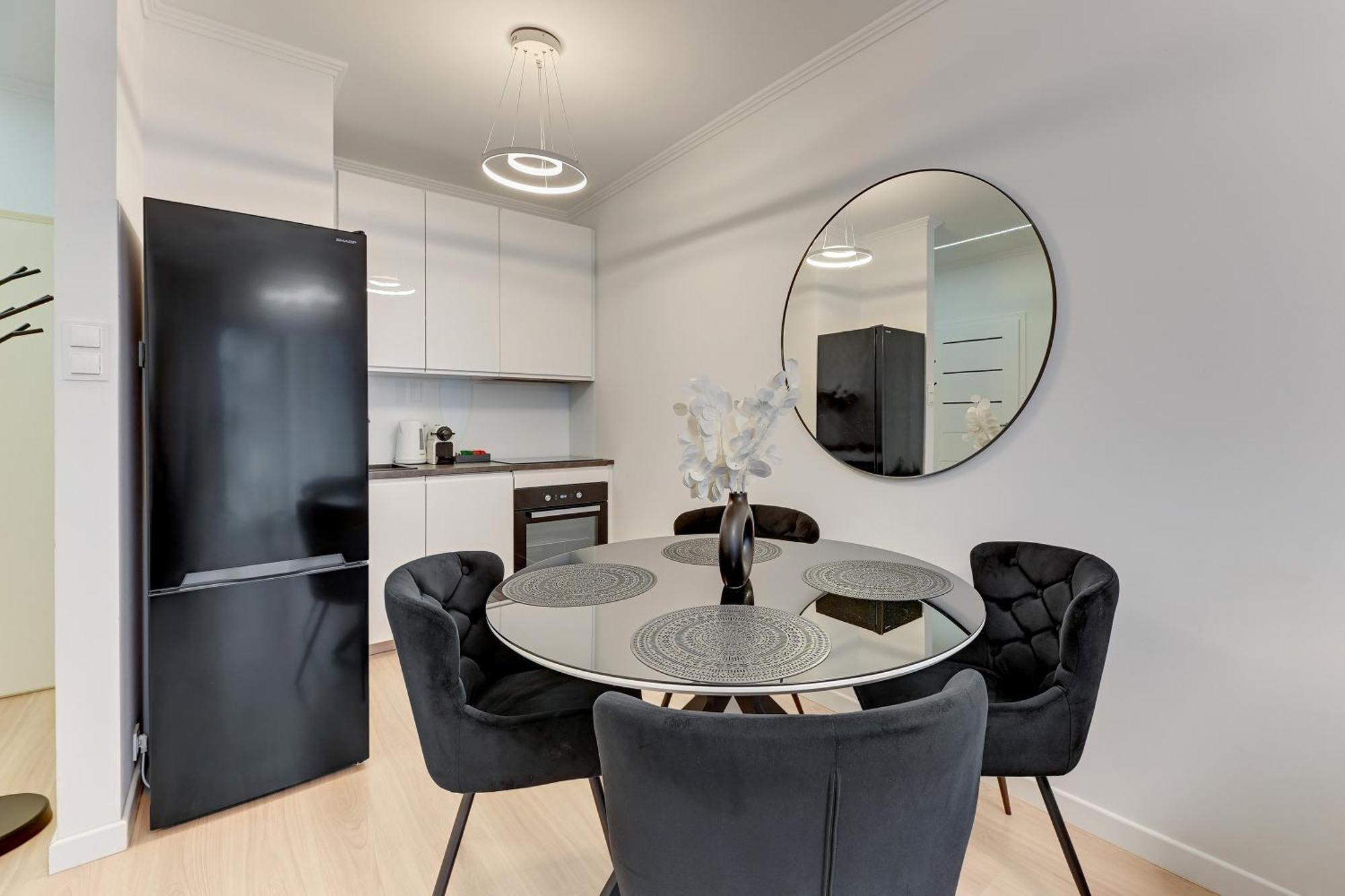 Apartment Grano - Pool, Sauna, & Parking By Downtown Gdansk